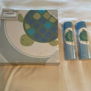 Bubbles canvas wall art 2 pictures & 2 rolls of border
